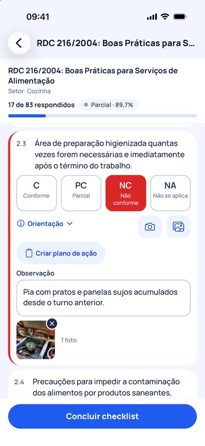 App do HelpCheck com uma não conformidade e o botão para criar o plano de ação
